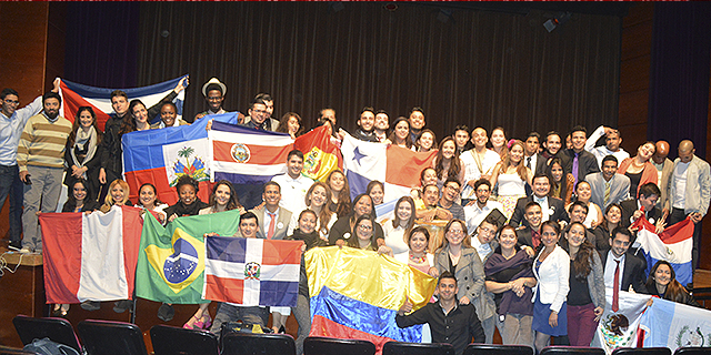 Líderes Juveniles exponen sobre la Libertad de Reunión y Expresión de los Jóvenes Cubanos, en Cumbre Latinoamericana